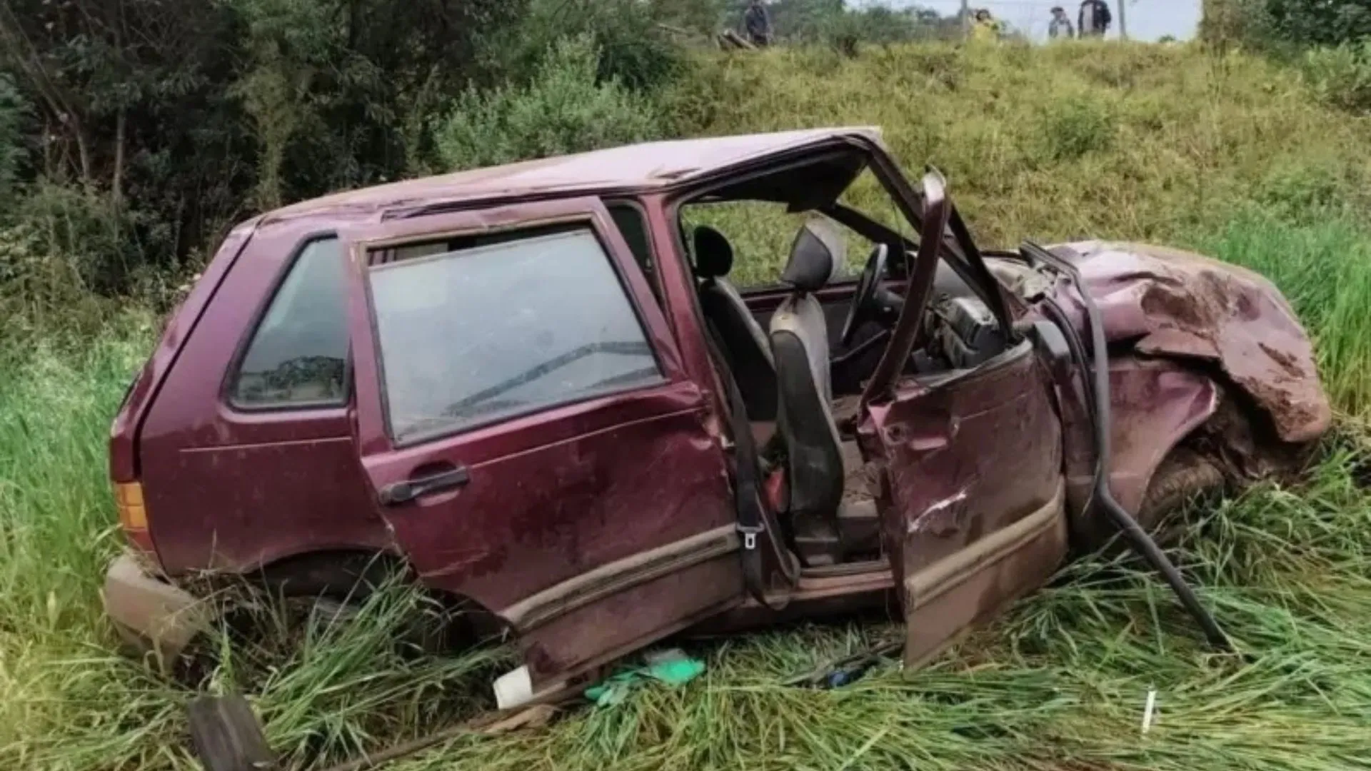 Mulher morre após capotamento na SC-355 em Fraiburgo