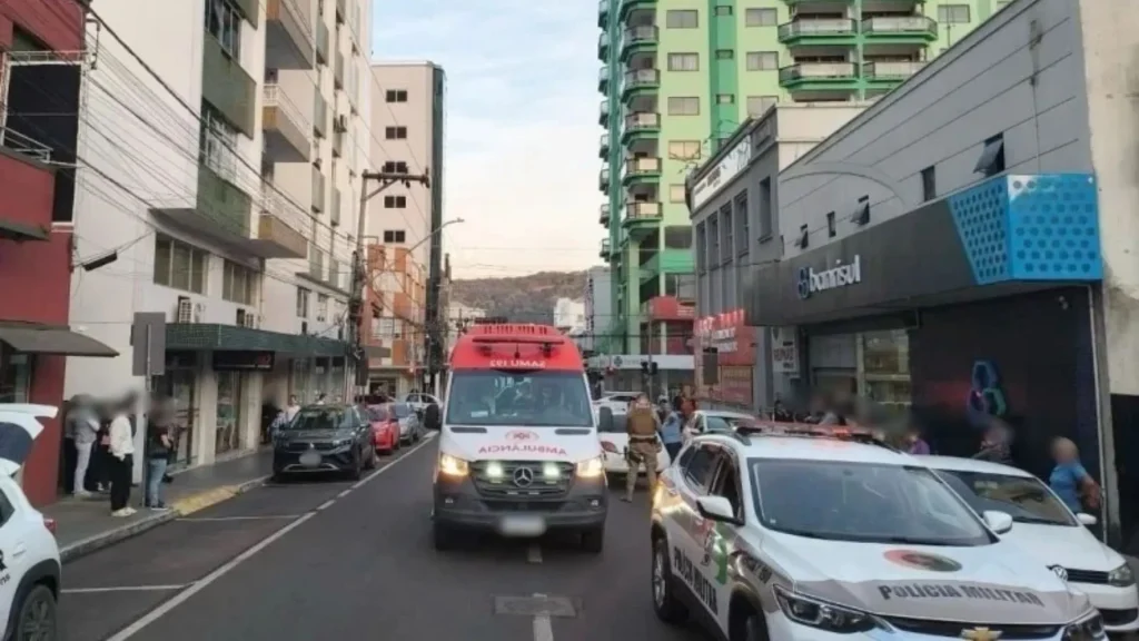 Jovem é presa após atropelar a própria sogra no Meio-Oeste