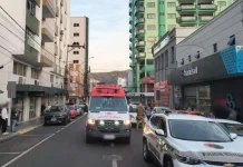 Jovem é presa após atropelar a própria sogra no Meio-Oeste Jovem é presa após atropelar a própria sogra no Meio-Oeste