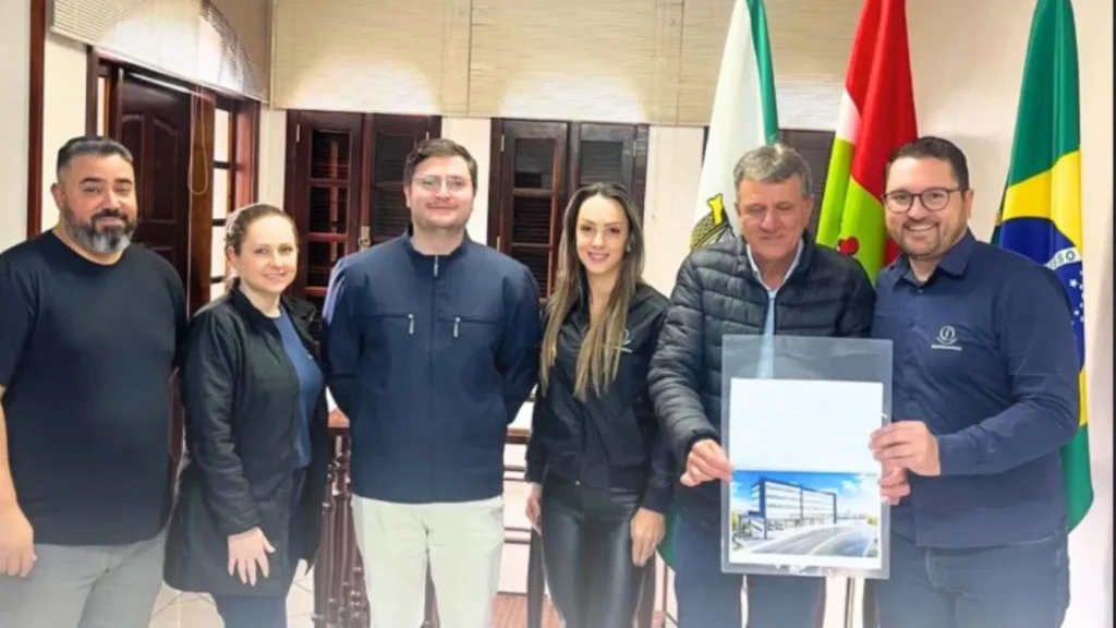 Hospital Salvatoriano apresenta projeto de ampliação durante reunião em Arroio Trinta