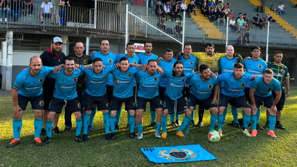 Real Videira e Grêmio da Penha conquistam títulos do Municipal de Futebol de Campo em Videira