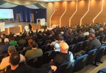 Especialista aponta desafios e oportunidades para o mercado de milho e soja durante palestra em Videira Especialista aponta desafios e oportunidades para o mercado de milho e soja durante palestra em Videira