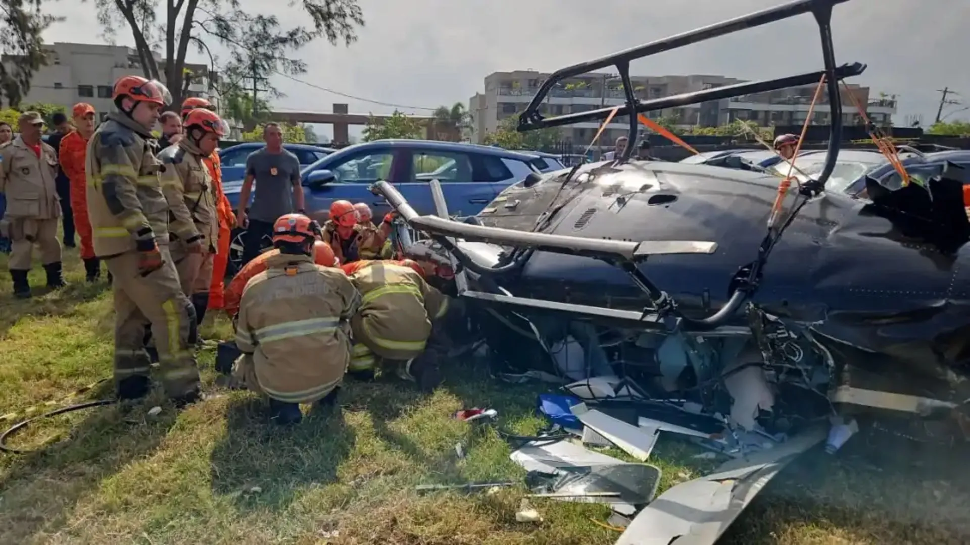 Novas informações sobre acidente aéreo no Rio revelam identidade das seis vítimas
