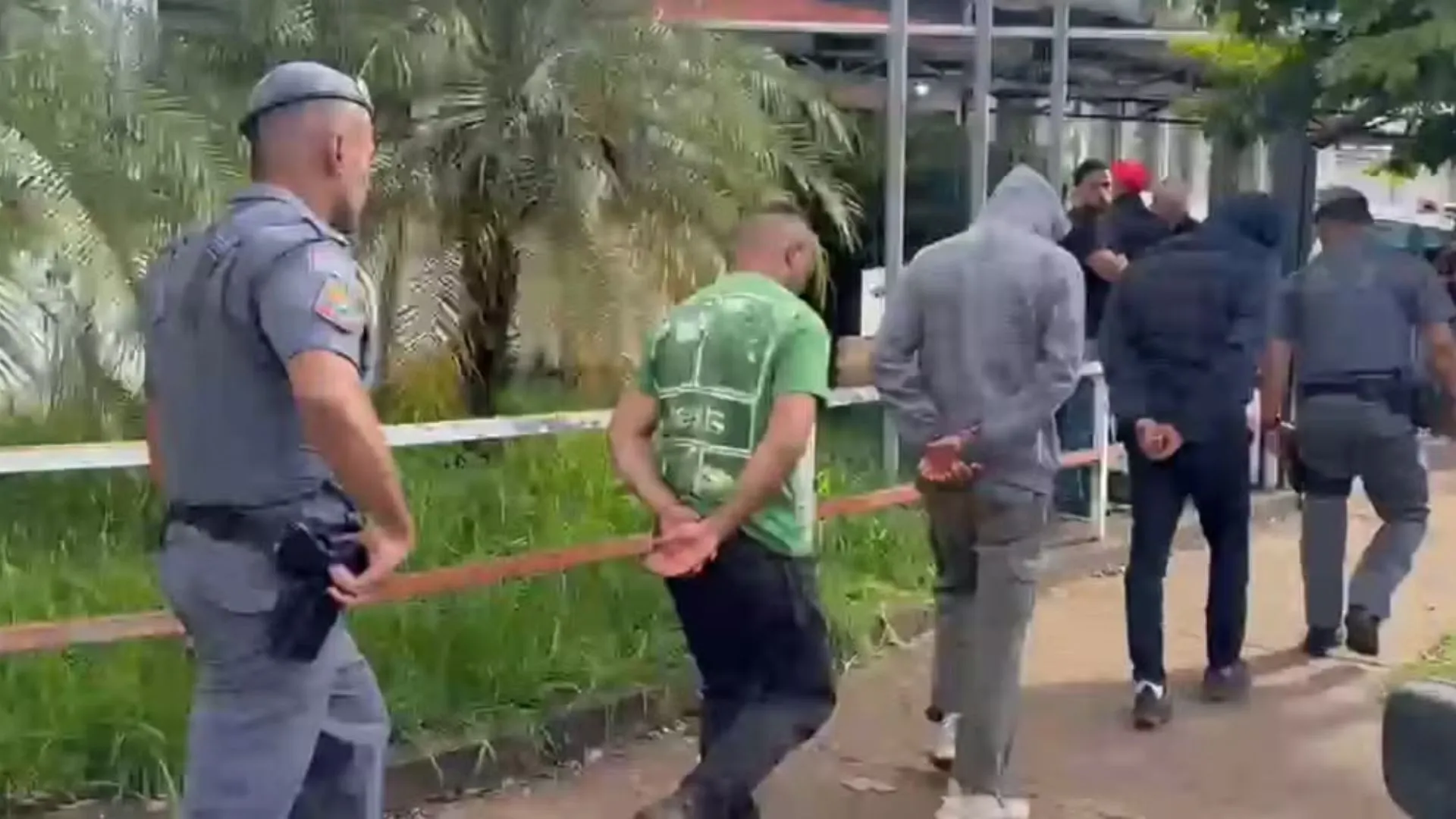 Instrutores presos após morte de jovem em salto sem corda são transferidos de presídio