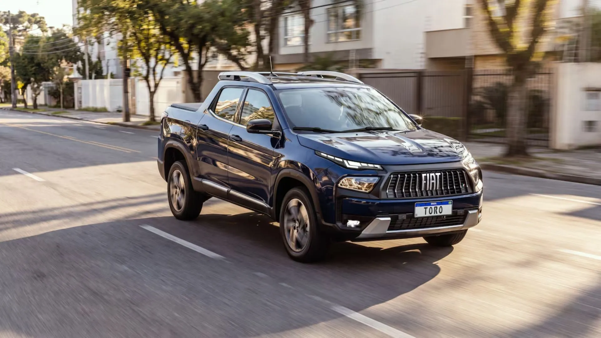 Nova Fiat Toro 2027 chega à Carboni Fiat como primeira picape híbrida-leve produzida no Brasil
