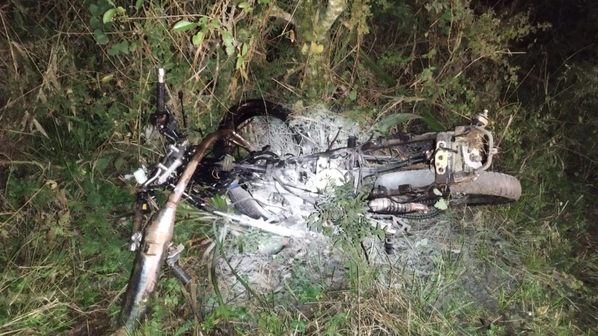 Adolescente morre em colisão entre moto e carro na BR-282 em Campos Novos