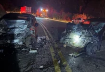 Grave acidente na BR-282 em Vargem Bonita deixa quatro pessoas feridas Grave acidente na BR-282 em Vargem Bonita deixa quatro pessoas feridas