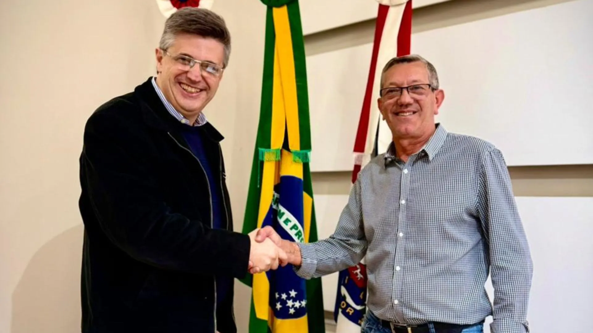 Vice-prefeito Fically assume interinamente a administração municipal