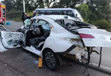 Jovem fica ferida após colisão entre carro e ônibus em Caçador Jovem fica ferida após colisão entre carro e ônibus em Caçador