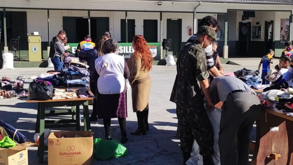 Dia D arrecada mais de 3,4 mil peças em campanha do agasalho