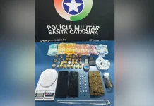Polícia Militar de Caçador prende suspeito por tráfico e apreende drogas Polícia Militar de Caçador prende suspeito por tráfico e apreende drogas