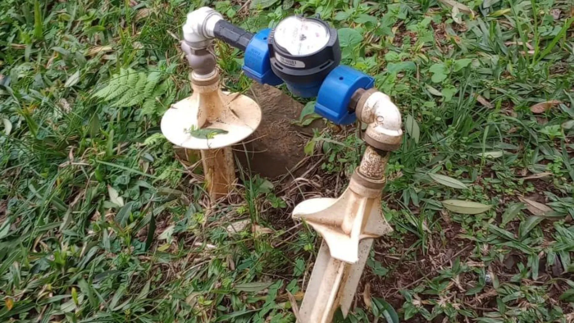 Proteja o hidrômetro contra o frio e evite vazamentos