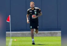 Neymar volta ao campo e avança recuperação na Copa do Mundo Neymar volta ao campo e avança recuperação na Copa do Mundo