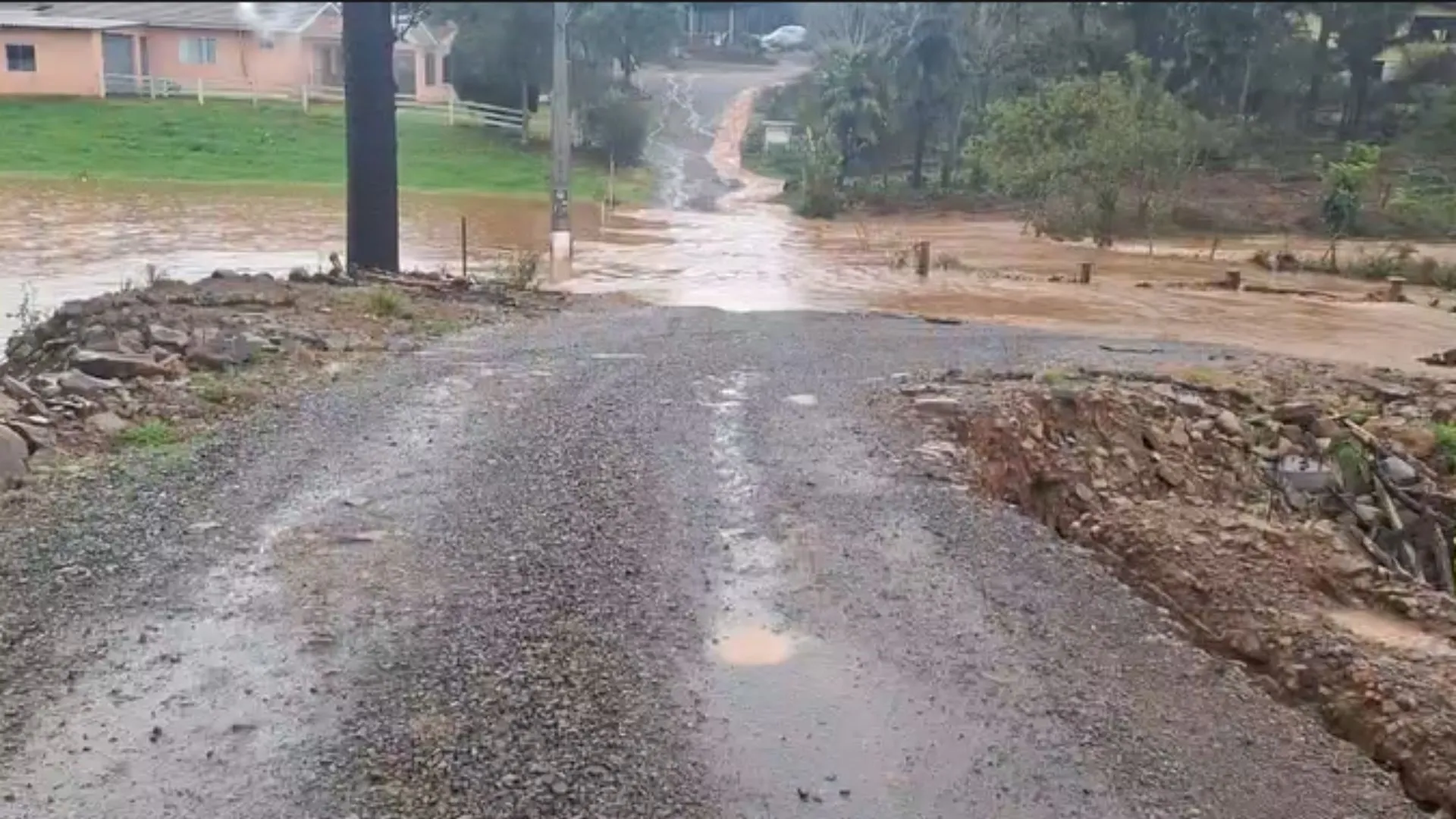 Aulas são canceladas em Ibiam devido às fortes chuvas e aos alagamentos
