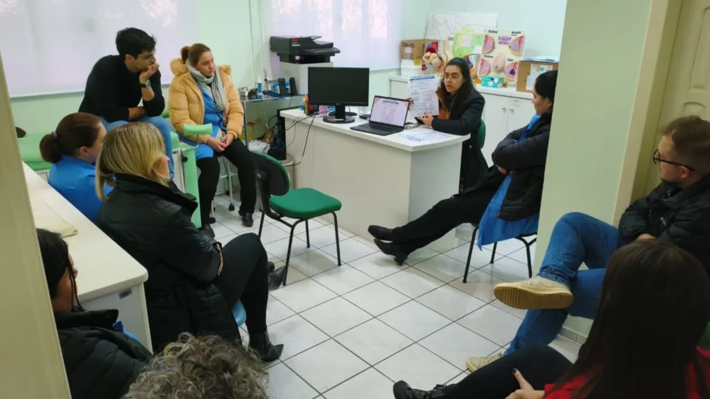 Saúde de Videira capacita equipes para atendimento a mulheres em situação de violência