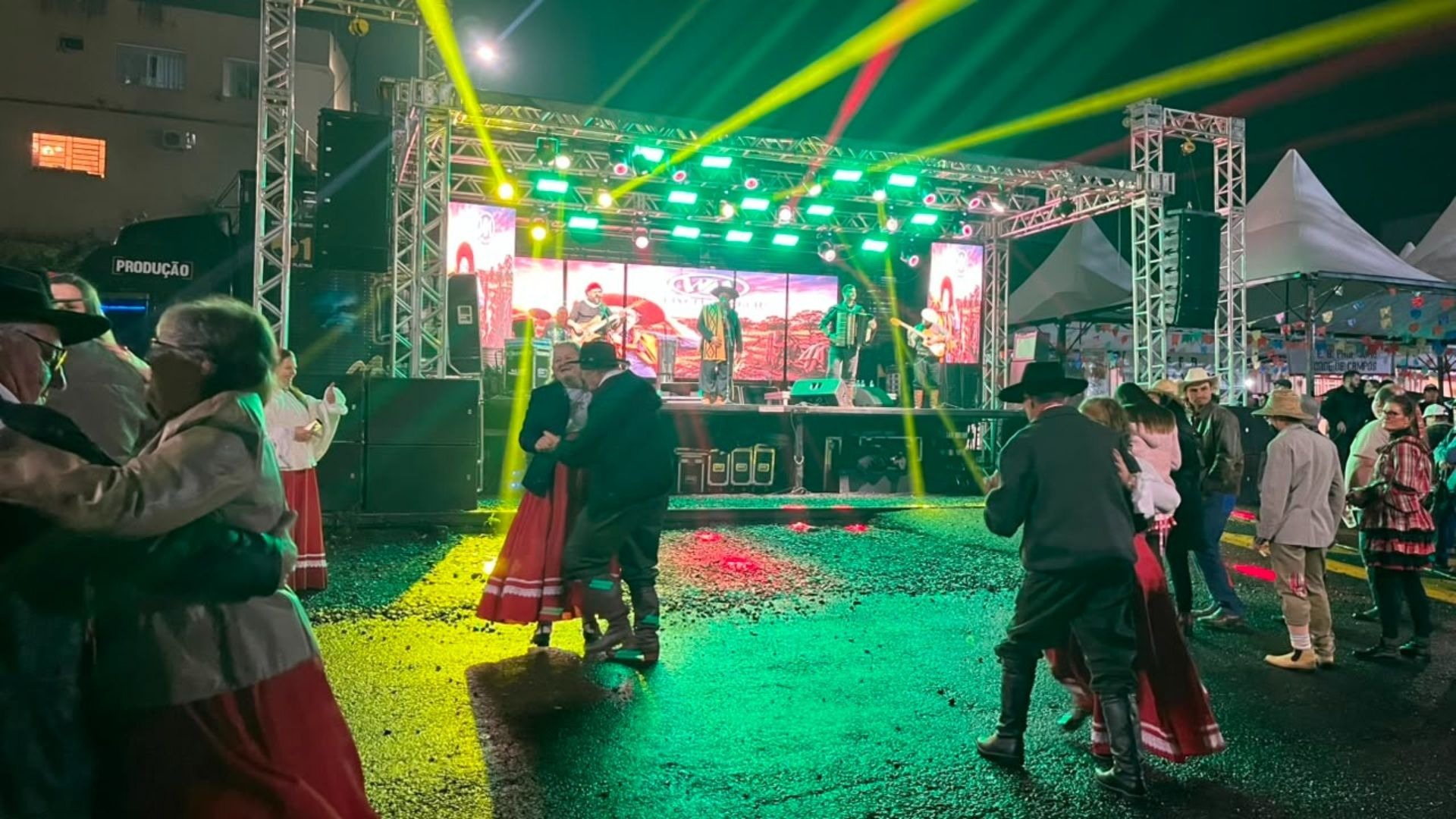 9º Tangarraiá reúne grande público e celebra tradição com shows, cultura e a tradicional fogueira em Tangará