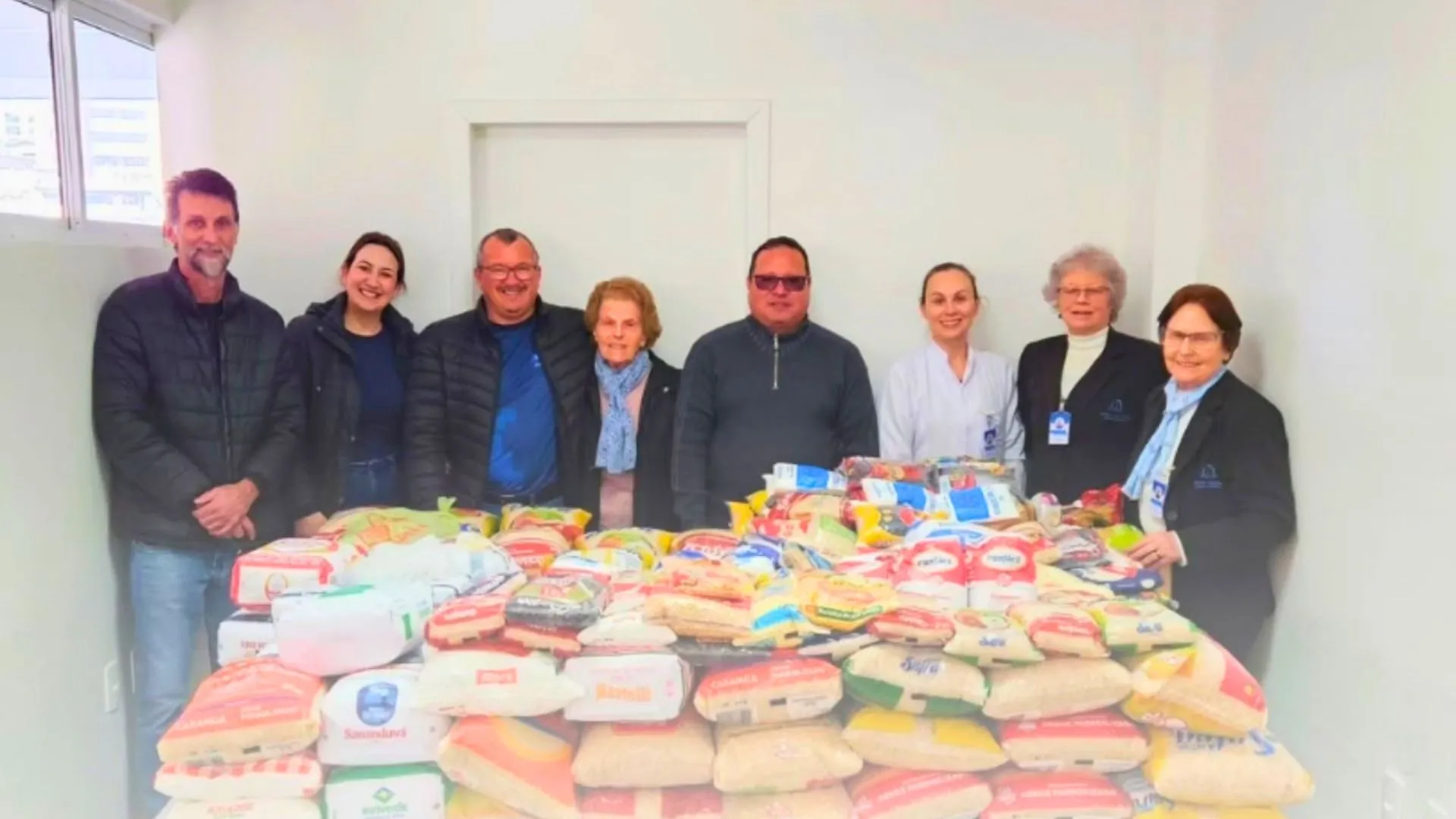 Campeonato de Futsal arrecada uma tonelada de alimentos para hospital de Videira