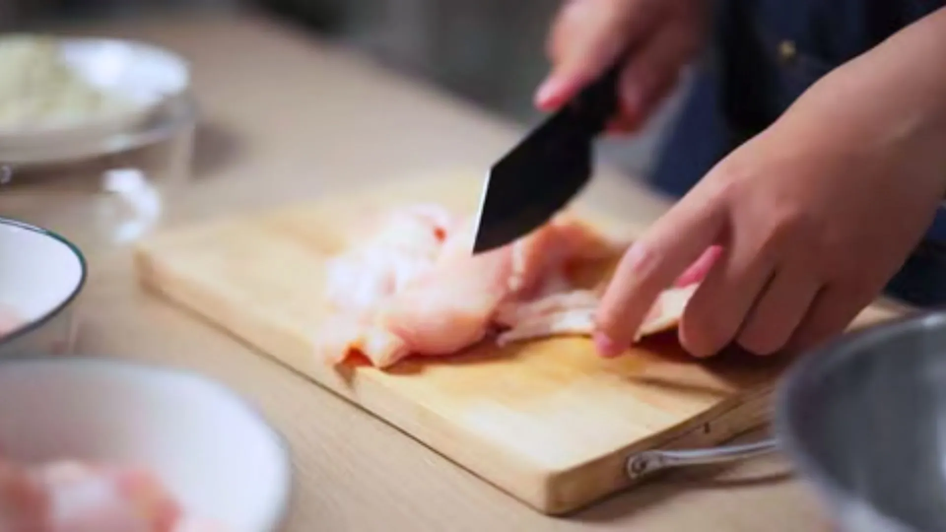 Pinheiro Preto abre inscrições para curso gratuito de processamento de carne de frango