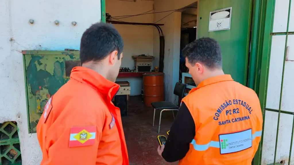 Amerício-241 - Entenda a retirada do material radioativo de torre em Videira