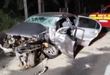 Motorista fica gravemente ferido em acidente na BR-470 Motorista fica gravemente ferido em acidente na BR-470