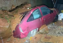 Deslizamento assusta moradores em Joaçaba durante a madrugada Deslizamento assusta moradores em Joaçaba durante a madrugada