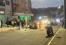 Motociclista fica ferido após colisão frontal com carro em Videira Motociclista fica ferido após colisão frontal com carro em Videira