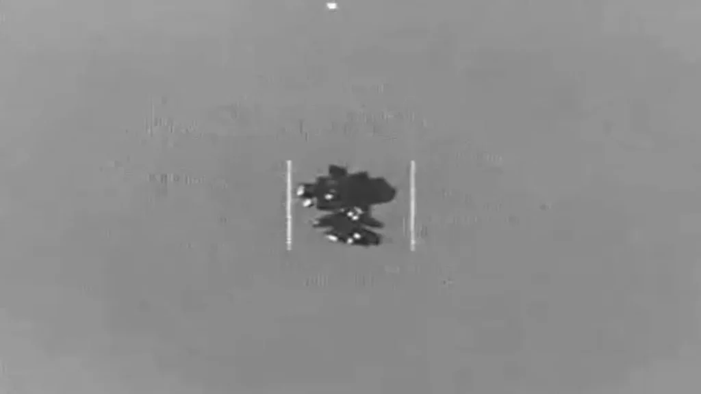 EUA divulga imagens de OVNI registradas por astronautas da NASA