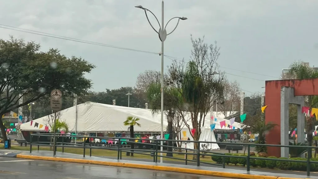 Festa da Fogueira e Festival Caçanjurê transferidos para domingo em Caçador
