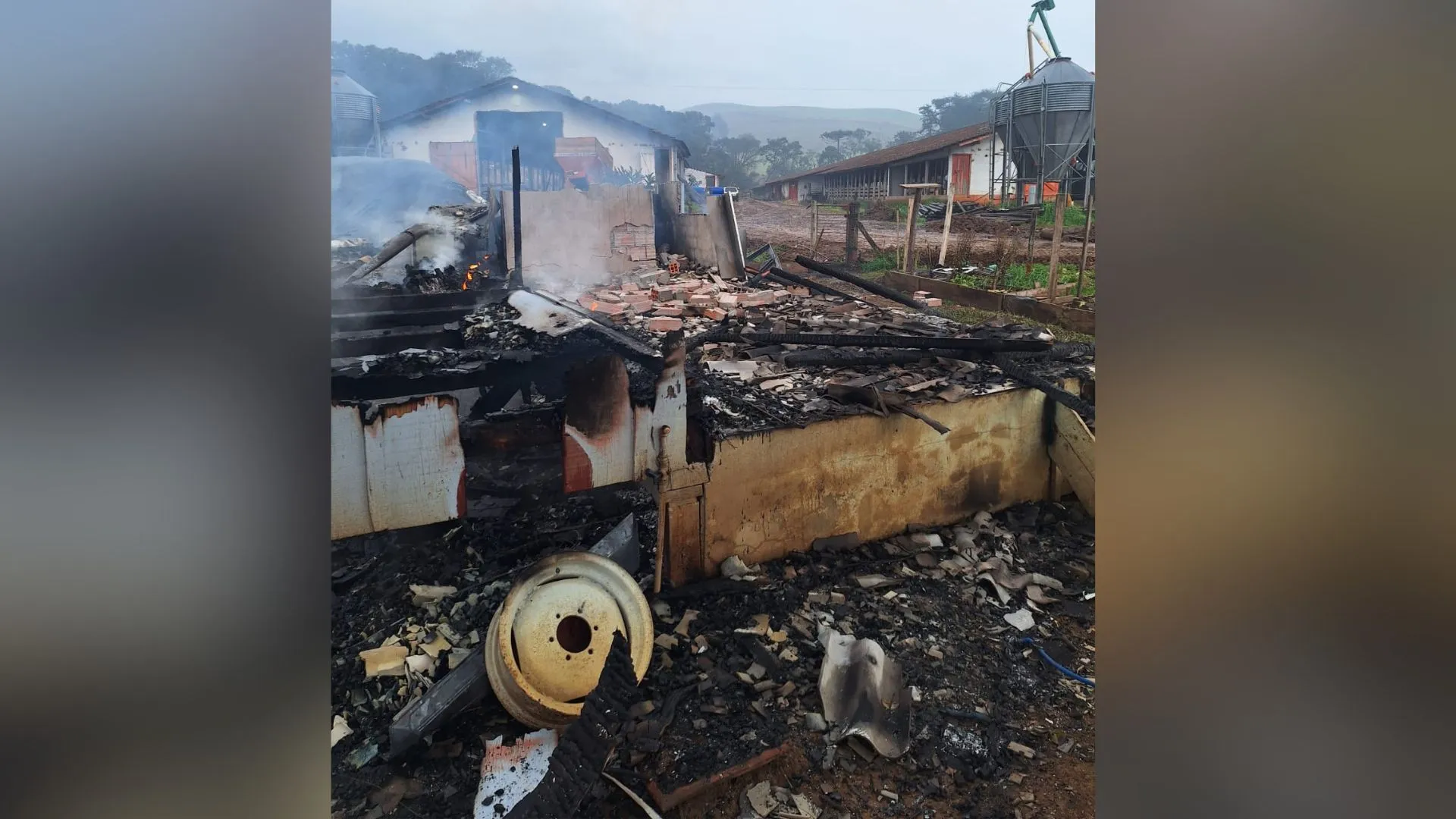 Família perde tudo em incêndio e precisa da ajuda da comunidade