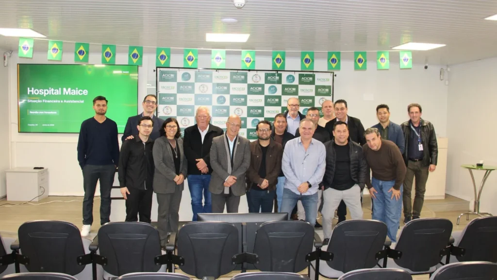 Hospital Maice apresenta números e desafios a vereadores em reunião na Acic