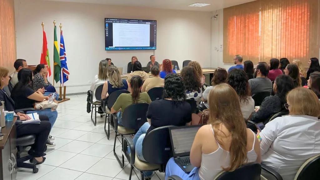 Caçador fortalece rede de proteção a crianças e adolescentes