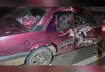 Motorista sem CNH causa acidente grave em Caçador Motorista sem CNH corta frente de moto em Caçador