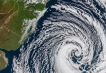 Ciclone bomba pode provocar ventos acima de 100 km/h, chuva e granizo em Santa Catarina Ciclone bomba pode provocar ventos acima de 100 km/h, chuva e granizo em Santa Catarina