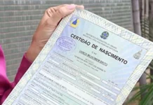 Mulher descobre que é mãe de filha que nunca teve em SC Mulher descobre que é mãe de filha que nunca teve em SC