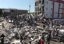 Terremoto de 7,4 atinge a Colômbia e deixa mortos e destruição Terremoto de 7,4 atinge a Colômbia e deixa mortos e destruição