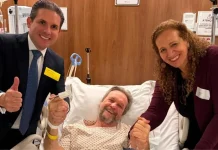 Pedro Uczai atualiza estado de saúde após sofrer AVC durante reunião na Câmara Pedro Uczai atualiza estado de saúde após sofrer AVC durante reunião na Câmara