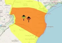 Santa Catarina tem dois alertas para tempestades nesta sexta-feira Santa Catarina tem dois alertas para tempestades nesta sexta-feira