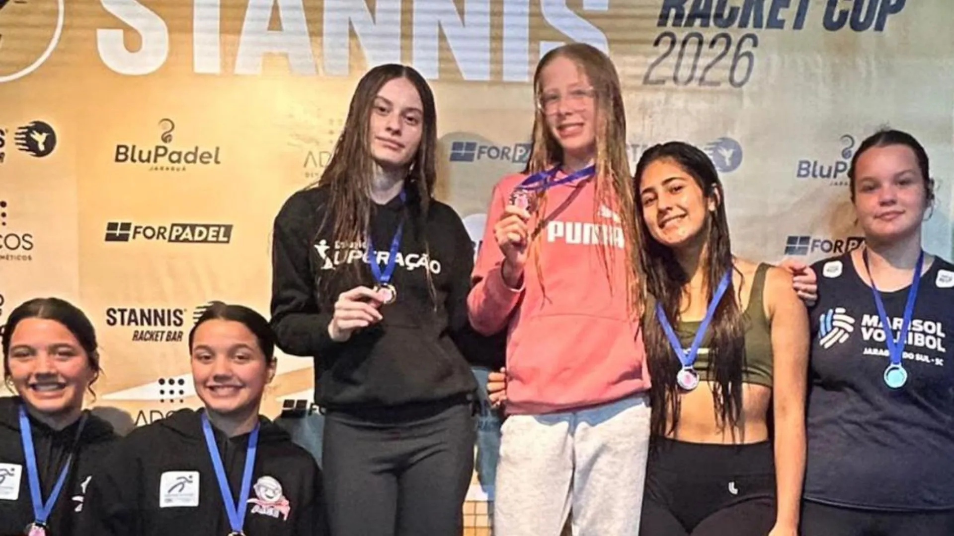 Dupla de Videira é bicampeã no vôlei de praia Sub-15 em Jaraguá do Sul