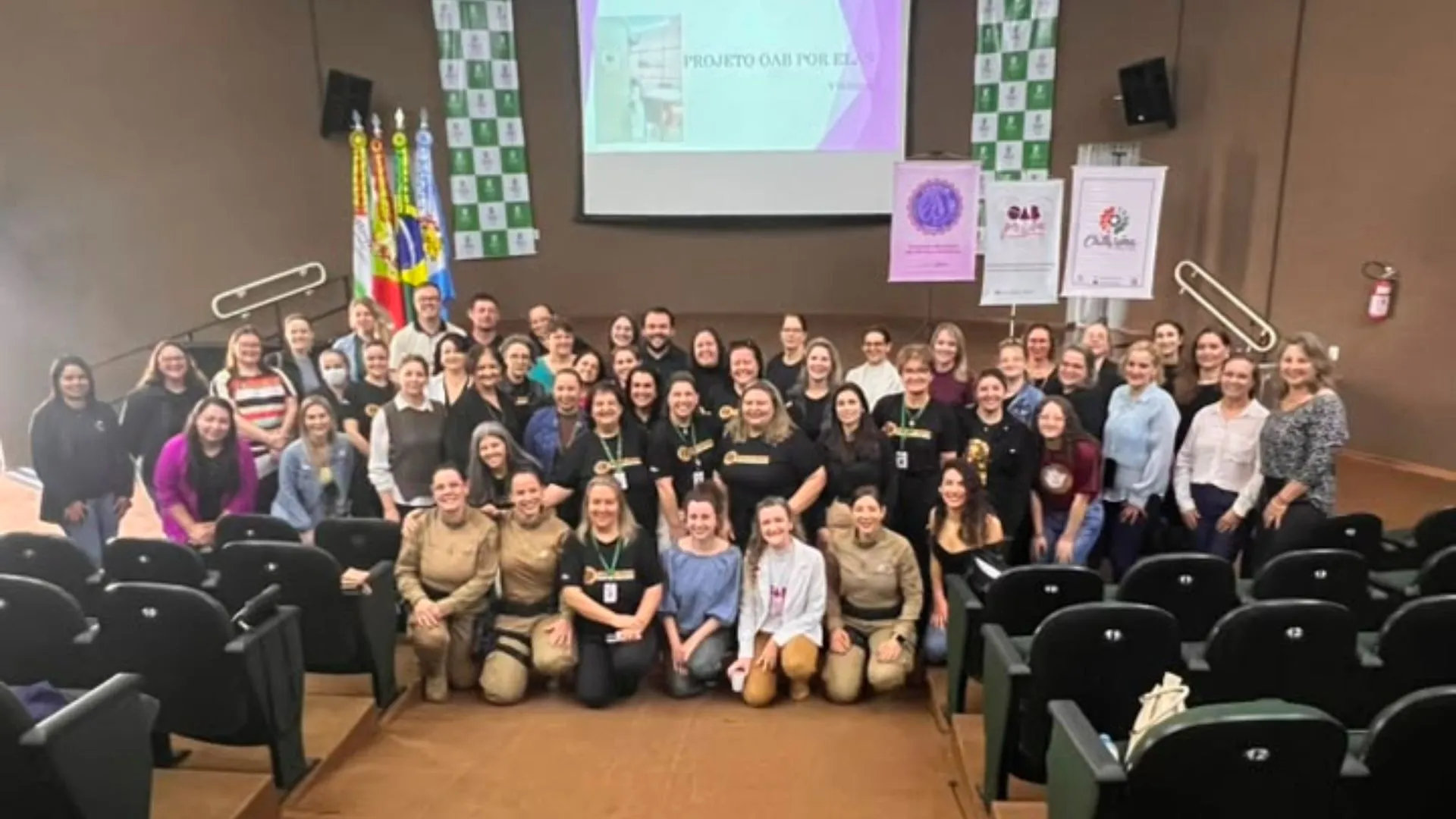 Encontro formativo em Videira fortalece rede de proteção à mulher