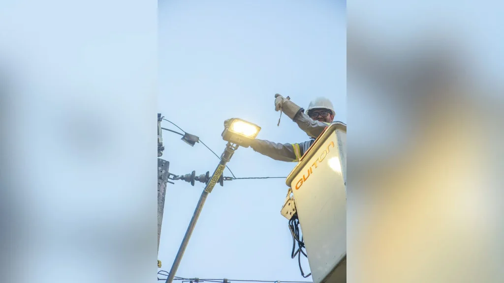 Oito comunidades do interior recebem iluminação pública de LED