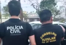 Casal é preso suspeito de vender filho de 5 meses por R$ 15 mil Casal é preso suspeito de vender filho de 5 meses por R$ 15 mil