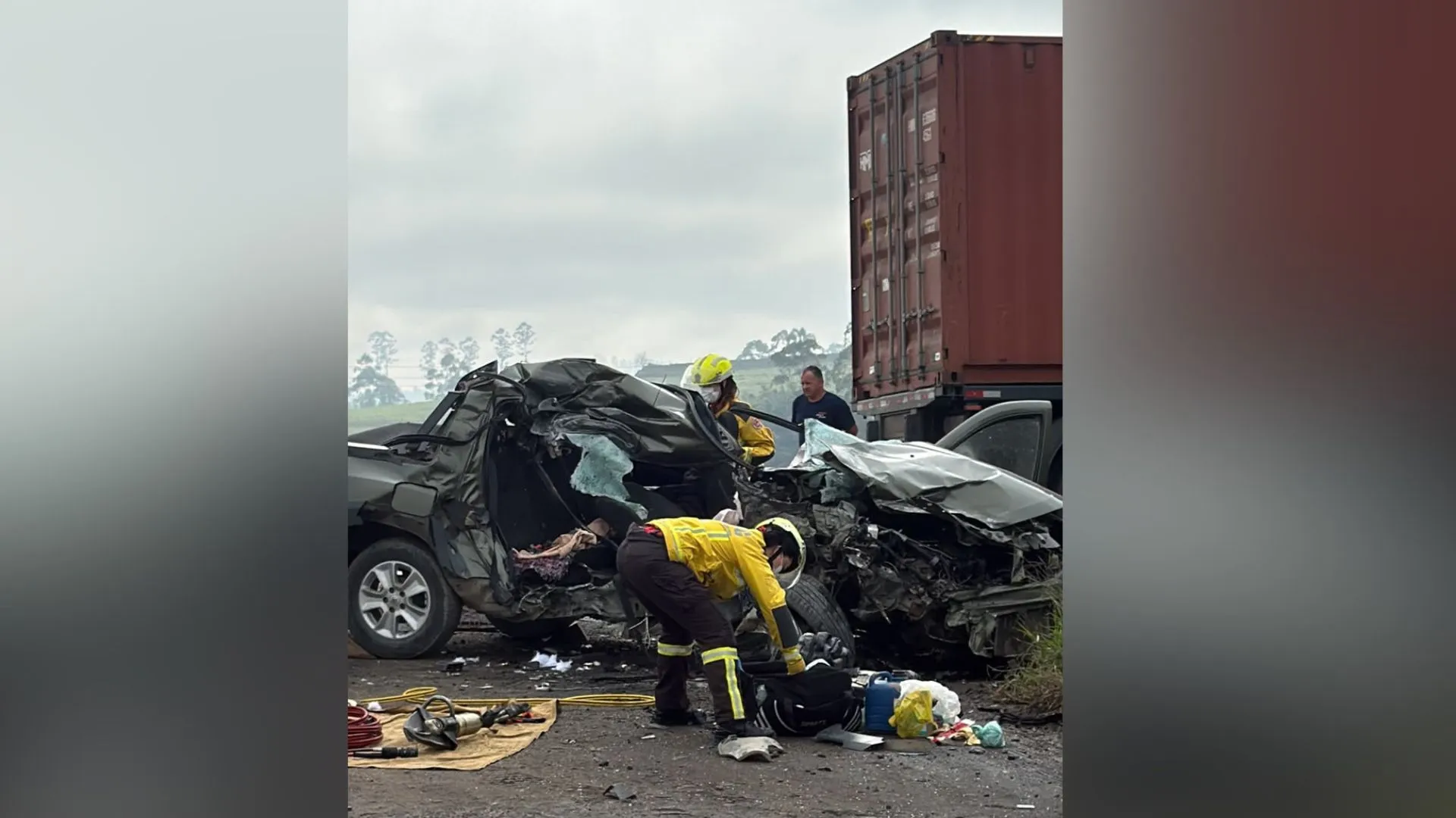 Duas pessoas morrem em acidente na BR-470, em SC