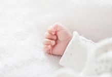 Bebê de 4 meses morre após passar mal em creche de Caçador Bebê de 4 meses morre após passar mal em creche de Caçador