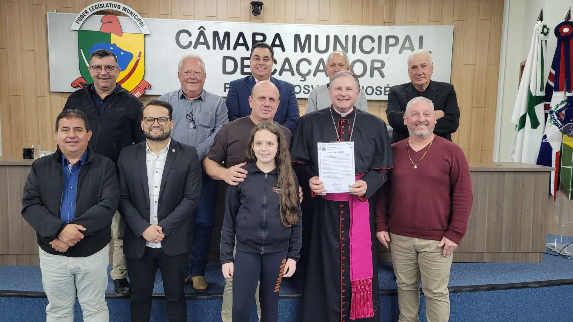 Câmara homenageia Dom Cleocir Bonetti pelos cinco anos em Caçador
