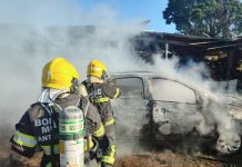Carro é destruído por incêndio em Fraiburgo Carro é destruído por incêndio em Fraiburgo