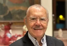 José Sarney, de 96 anos, é internado com pneumonia José Sarney, de 96 anos, é internado com pneumonia