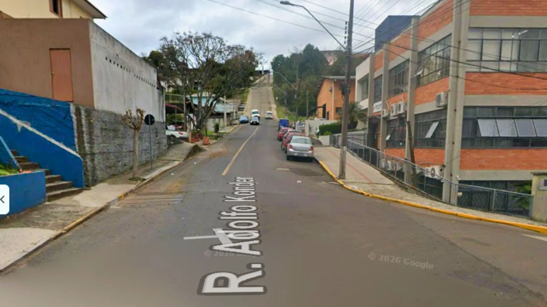 Rua Adolfo Konder tem trecho interditado para obras de drenagem em Videira