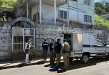 Morador em situação de rua é encontrado morto em casa abandonada Morador em situação de rua é encontrado morto em casa abandonada