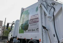 Coleta seletiva de Videira ganha reforço com novo caminhão Coleta seletiva ganha reforço com novo caminhão