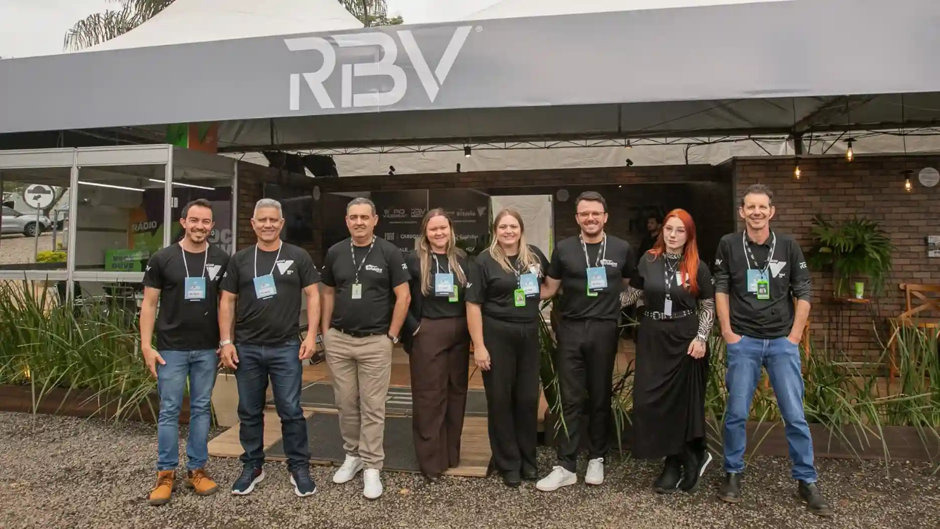 Parcerias, entrevistas, música e muita interação marcaram a presença da RBV Rádios na Expo Videira 2026, com empresas e marcas que acreditaram na comunicação e fizeram parte dessa experiência